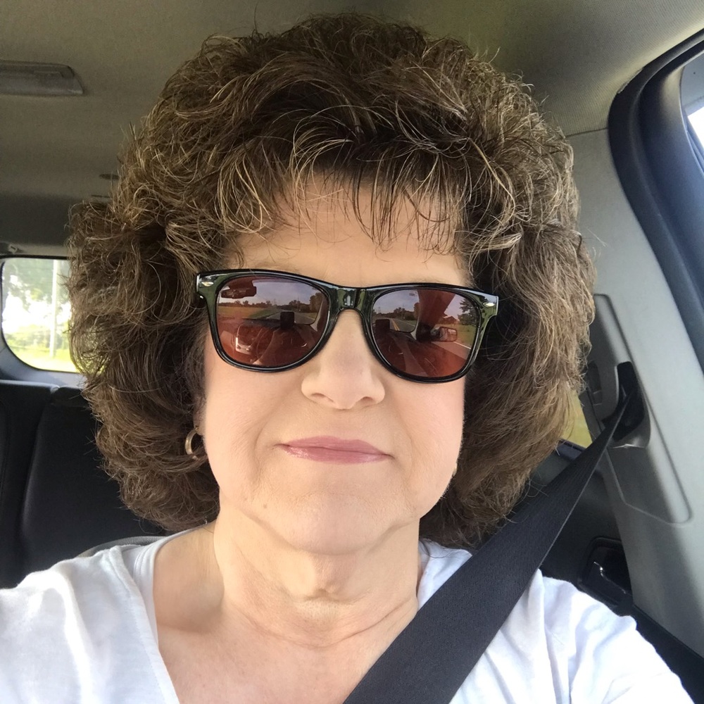 Meet your Posher, Tina